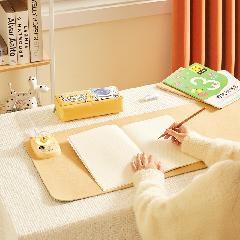Paidu Manufacturer Heated Mouse Pad Waterproof Warm Hand Heating Warm Table Pad